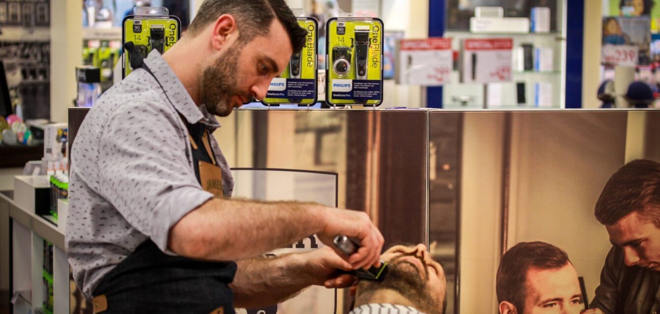 Capi pop-up barbershop at Copenhagen Airport3