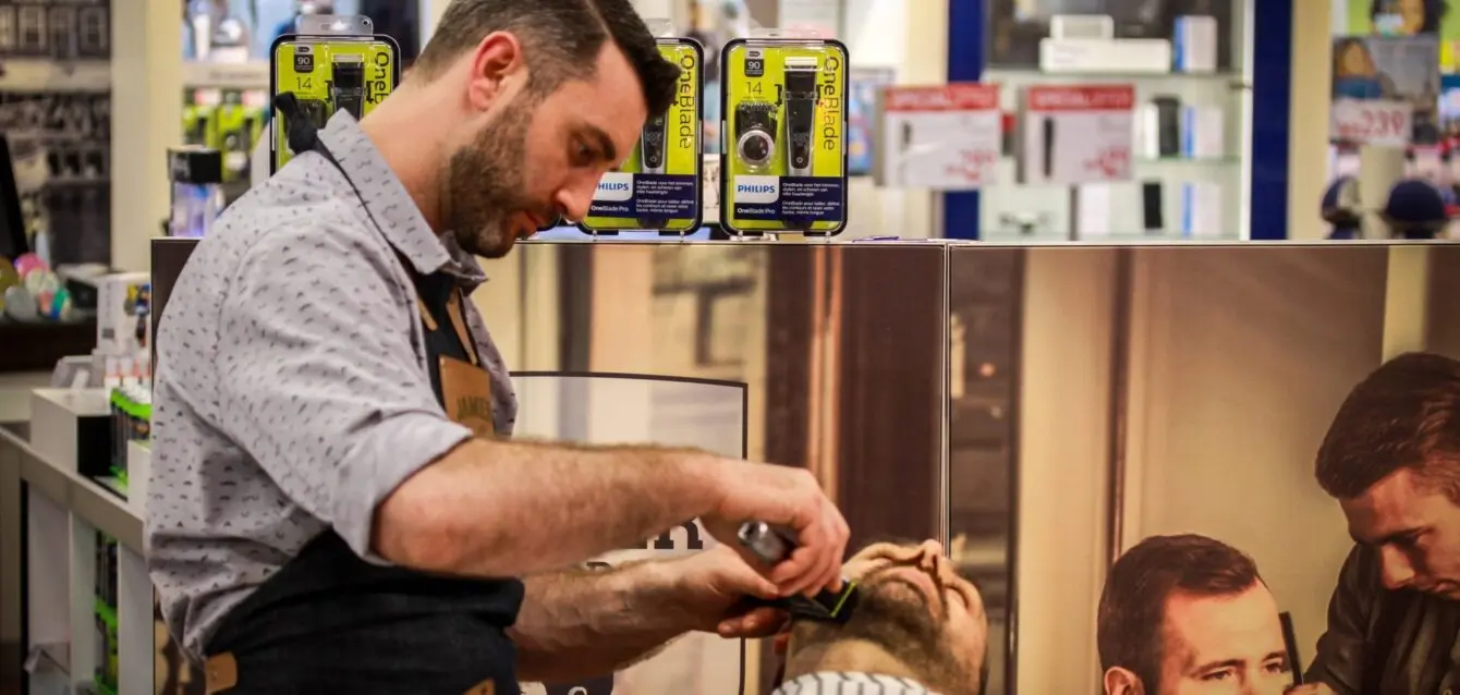 Capi pop-up barbershop at Copenhagen Airport3