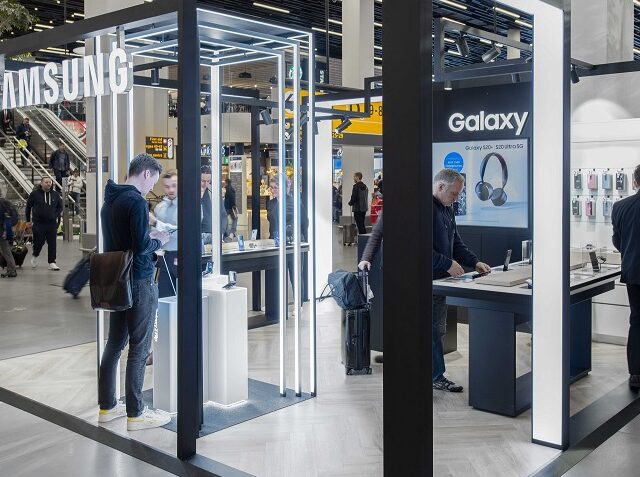 Samsungpop-upstoreatSPL_1_optimized-min